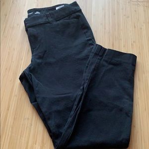 Old Navy Never Fade Pixie Pants